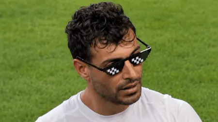 related_news_inside_blogsصور - احتفال لاعب إيران يتحول إلى ترند ساخر بعد إلغاء الهدف أمام منتخب مصر