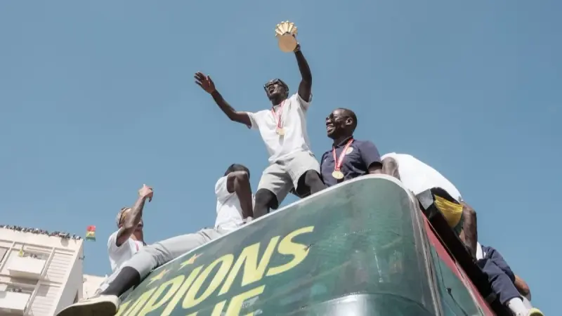 فيديو وصور - السنغال تحتفل بكأس أمم إفريقيا في العاصمة داكار
