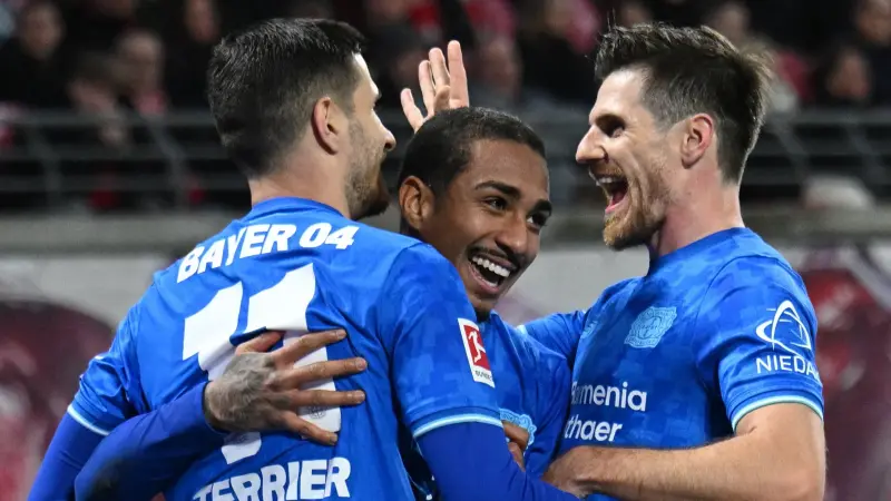 الدوري الألماني- ليفركوزن يقلب الطاولة على لايبزيغ ويخطف المركز الـ3