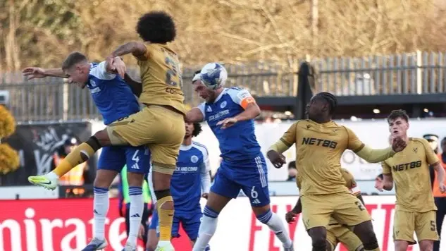 مفاجآت كأس الاتحاد.. حامل اللقب كريستال بالاس يخرج أمام ماكلسفيلد