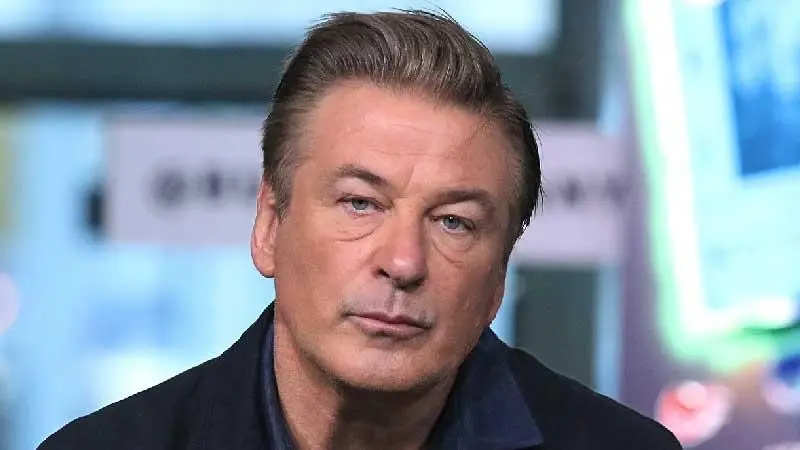 إسقاط التهم عن أليك بالدوين في مقتل مديرة تصوير فيلم "راست"