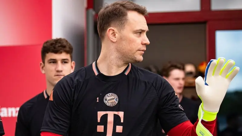 نوير يدعم باير ميونخ قبل نهاية الموسم ويعود للتدريبات الجماعية