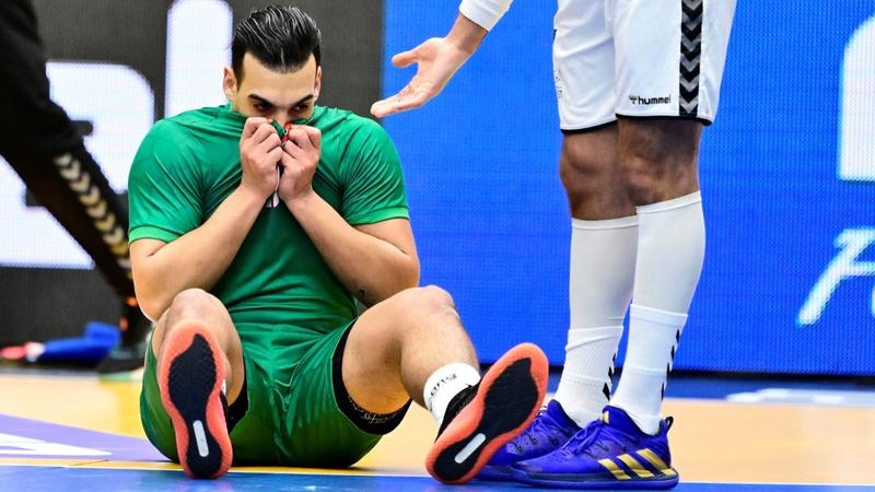 شجار بين لاعبي المغرب والجزائر في كأس العالم.. ماذا حدث؟