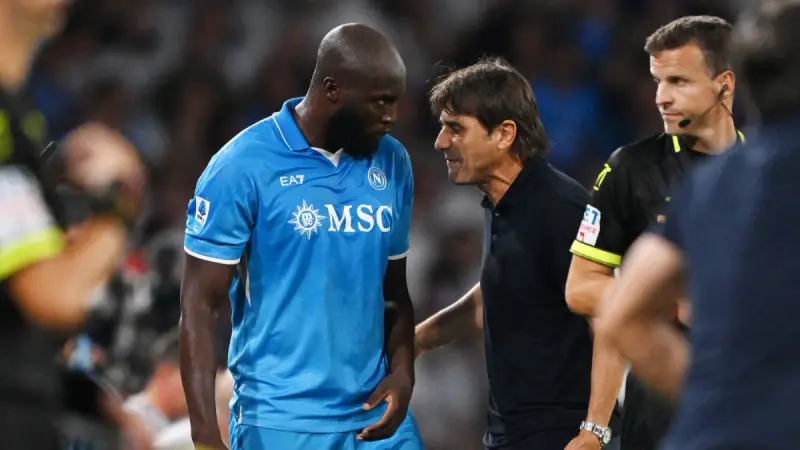 أزمة لوكاكو وكونتي تنفجر في نابولي وتهدد بغيابه عن المونديال