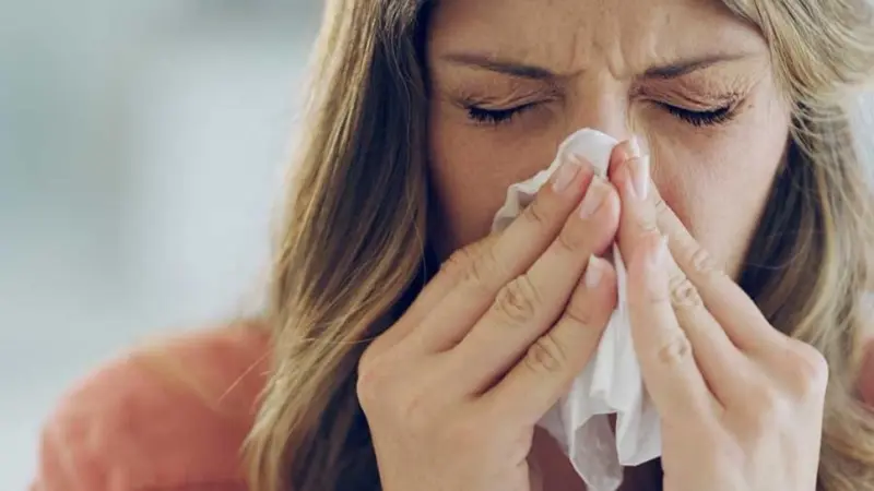 الرعاف.. ما علاقة المناخ بنزيف الأنف؟