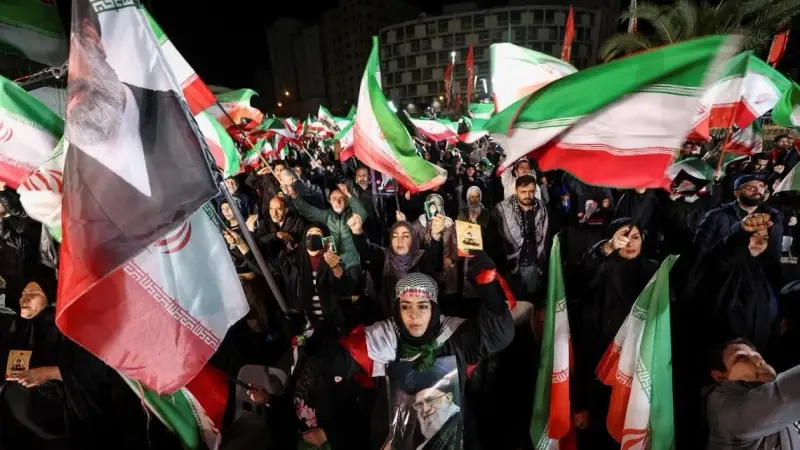 بعد أزمة اللجوء.. استقبال حاشد ينهي أزمة لاعبات إيران في طهران