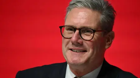 ستارمر يؤكد لعون وقوف بريطانيا إلى جانب شعب لبنان وجيشه