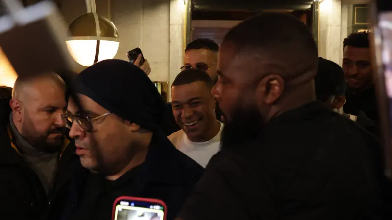 والدة كيليان مبابي تكشف مستقبل نجلها