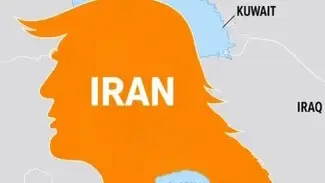 ترامب يستبدل خريطة إيران بصورة له.. ثم يعلن: القمر لنا