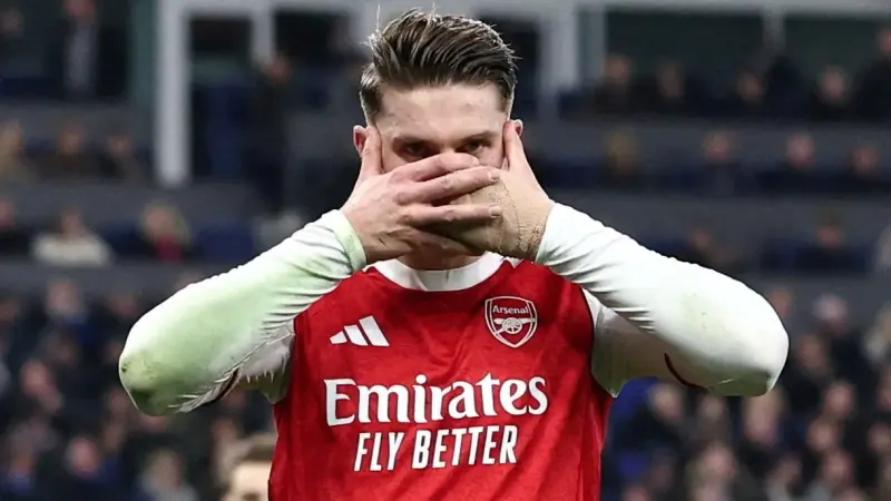 الدوري الإنجليزي - أرسنال يفلت بـ3 نقاط ثمينة من ملعب إيفرتون