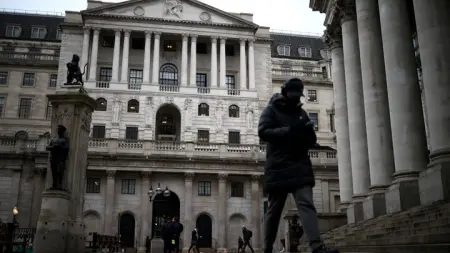 related_news_inside_blogsمدفوعات بلا مخاطر.. بريطانيا تجهز بديل فيزا وماستركارد كخط دفاع ثان