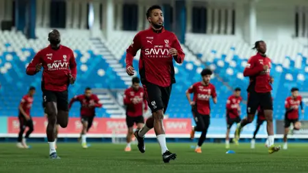 related_news_inside_blogsتشكيلة الهلال اليوم أمام النجمة.. هل يعود بنزيما؟