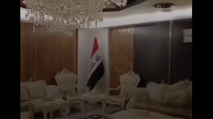 فيديو - تسرب مياه الأمطار إلى صالة التشريفات في مطار بغداد الدولي