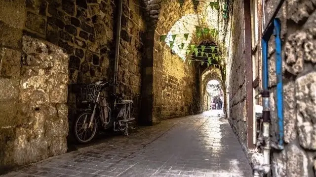 جريمة مروعة هزت لبنان.. قاصر طعن شابا في قلبه