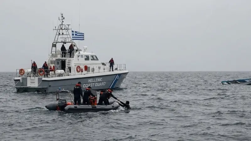 مصرع 14 مصريا في غرق مركب هجرة غير شرعية بالقرب من اليونان