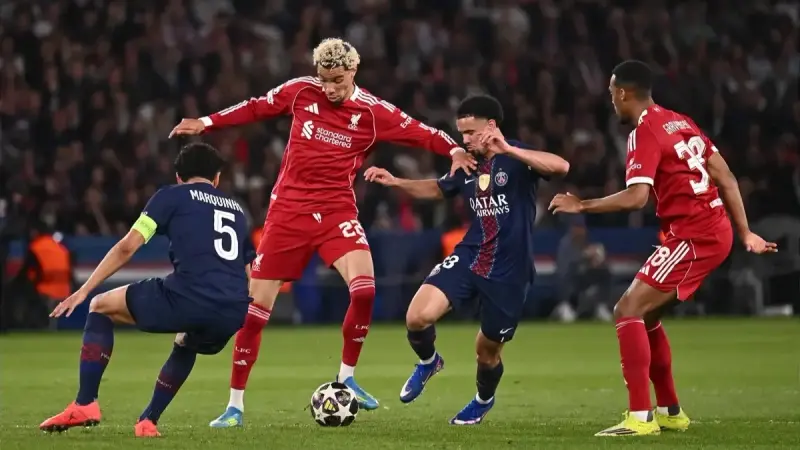 هل يكرر ليفربول ريمونتادا برشلونة أمام باريس سان جيرمان؟