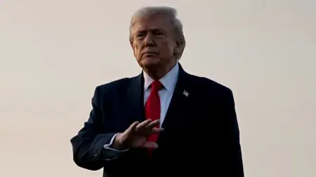 related_news_inside_blogsترامب يحذر بريطانيا من التنازل عن هذه الجزيرة استعدادا لحرب إيران