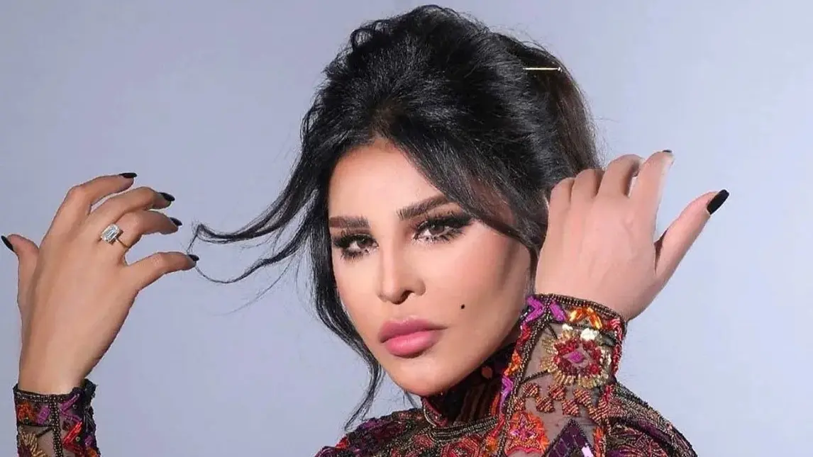 تداول النشطاء مقطع فيديو للفنانة أحلام الشامسي من داخل إحدى عيادات التجميل (إنستغرام) تداول النشطاء مقطع فيديو للفنانة أحلام الشامسي من داخل إحدى عيادات التجميل (إنستغرام)