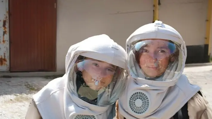 يهربون من الشمس.. ما سبب مرض أطفال القمر؟