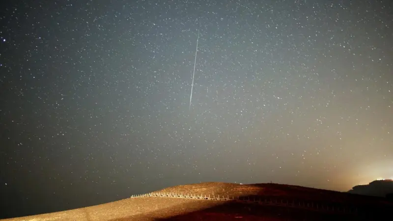 السعودية على موعد مع زخات الشهب في هذا التوقيت