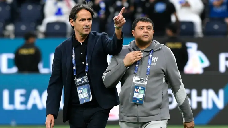 تحضيرا لمواجهة الاتحاد.. سيموني إنزاغي يظهر في مقر الهلال