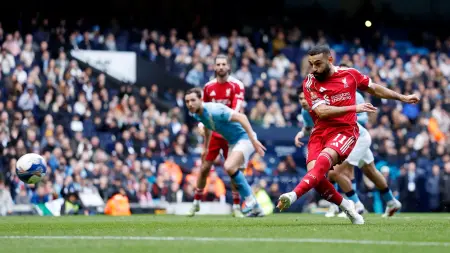 related_news_inside_blogsرقم سلبي.. كم ركلة جزاء أضاعها محمد صلاح في مسيرته؟