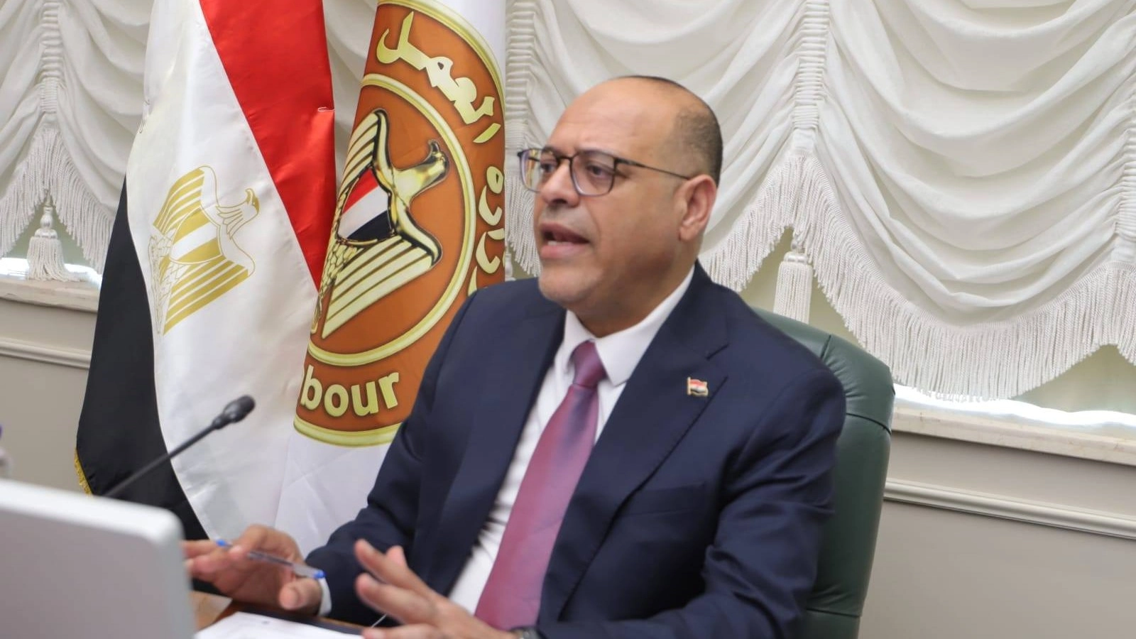 تحرك عاجل من القاهرة بعد قيام مصرية بعرض أبنائها للبيع 