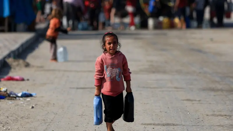 رقم صادم.. 12 ألف طفل قتلوا أو أصيبوا بالأسلحة المتفجرة خلال عام