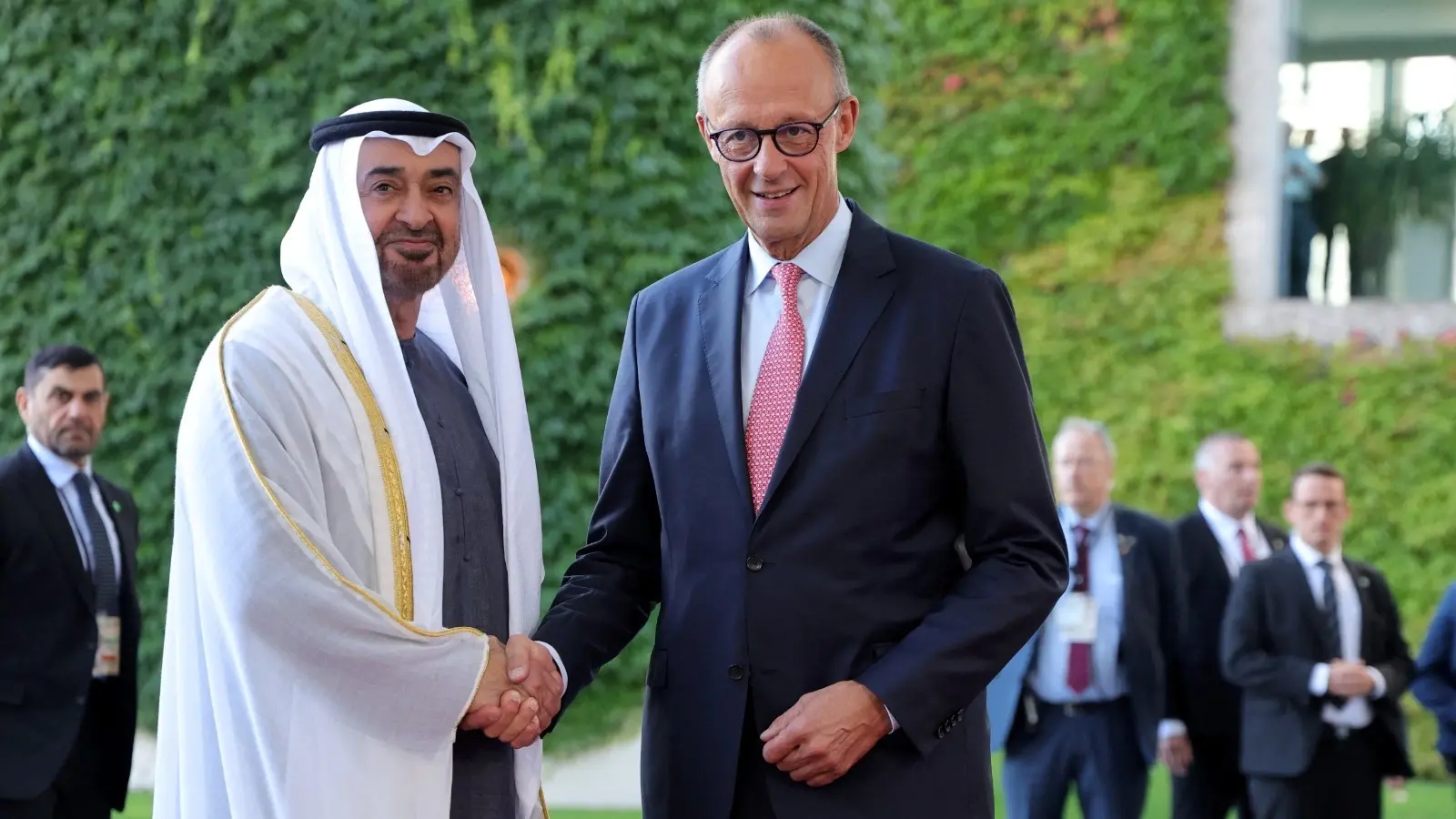 الاتفاقات تهدف لمواصلة تعزيز الشراكة طويلة الأمد بين البلدين الاتفاقات تهدف لمواصلة تعزيز الشراكة طويلة الأمد بين البلدين