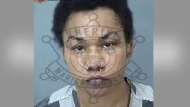 ظفر مكسور يشعل خلافا مسلحا داخل صالون تجميل