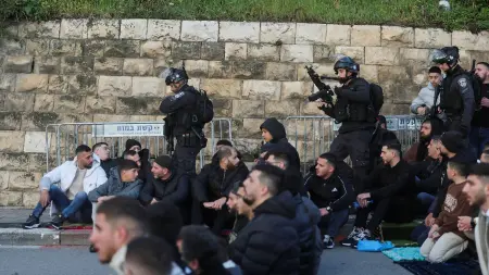 related_news_inside_blogsصور - سابقة تاريخية في القدس.. إغلاق الأقصى في العيد لأول مرة منذ 1967