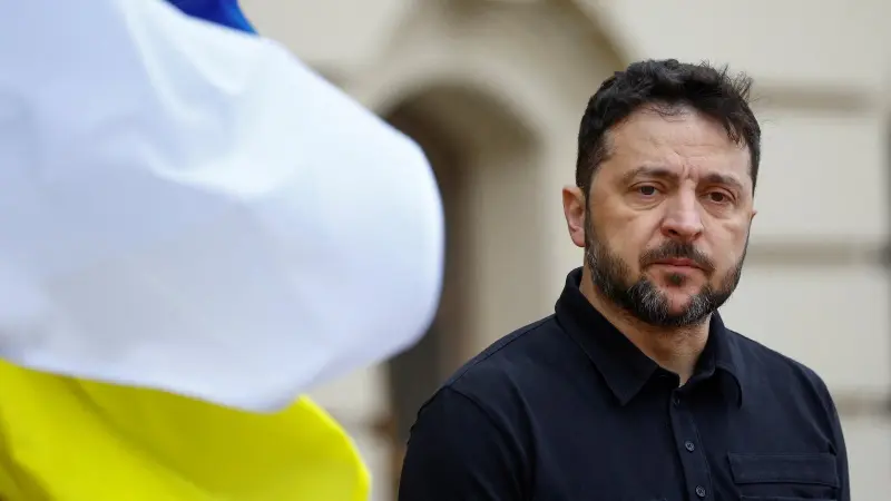 رغم الضغوط الروسية.. زيلينسكي يؤكد تمسك أوكرانيا بوحدة أراضيها