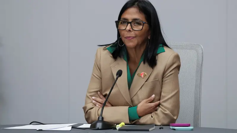 الرئيسة الفنزويلية بالوكالة تطلب من ترامب رفع العقوبات الأميركية