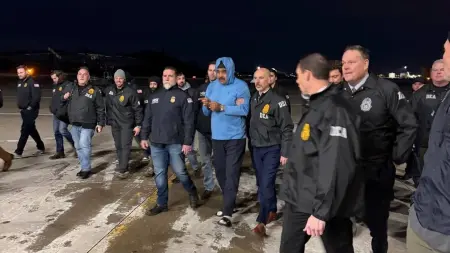 related_news_inside_blogsفيديو - مادورو يظهر مقيّدا لدى وصوله إلى نيويورك