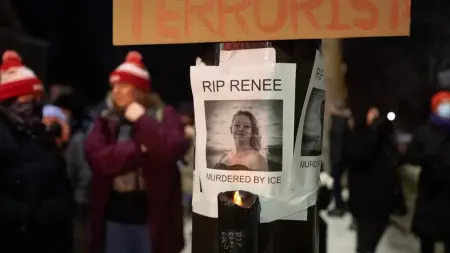 related_news_inside_blogsفيديو - ترامب يصف مقتل سيدة برصاص ضابط هجرة بـ"المروّع"