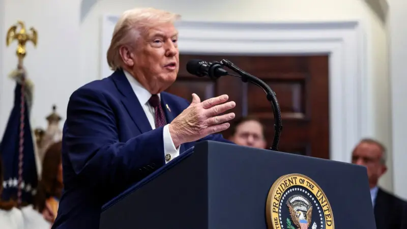 "سيدخل التاريخ".. الكرملين يعلّق على طموح ترامب بشأن غرينلاند