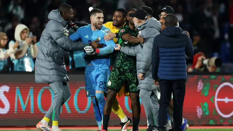 القنوات الناقلة لمباراة الجزائر ضد الأوروغواي الودية اليوم مع الموعد