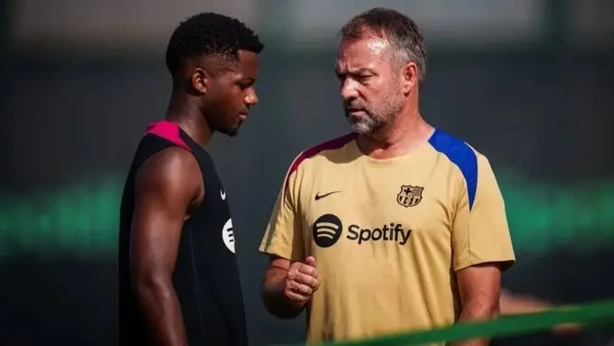 أنسو فاتي في أزمة مع برشلونة.. فليك يحدد شروط استعادة مكانه