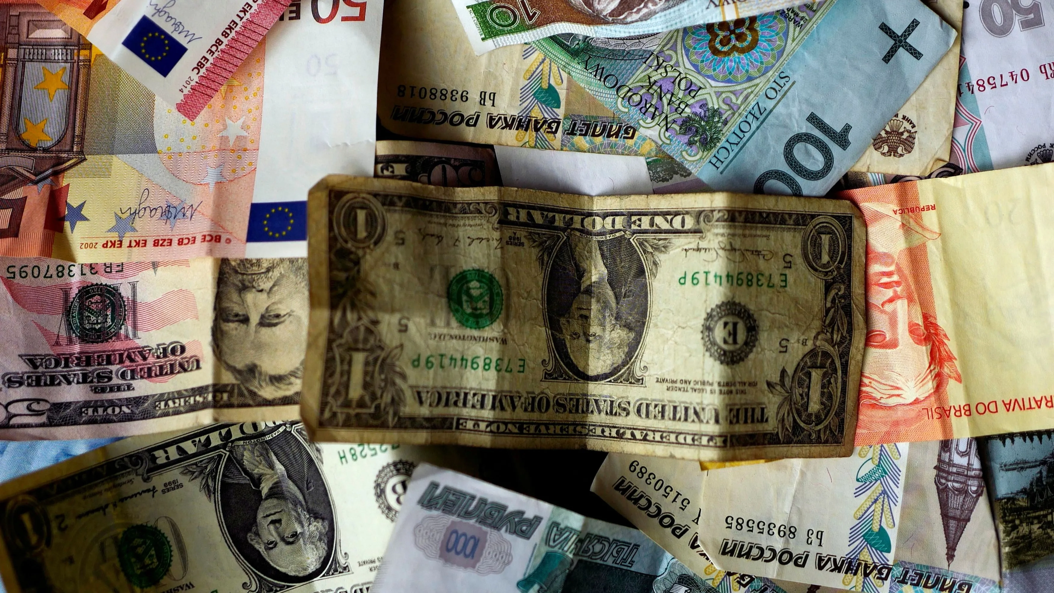 سعر الريال السعودي مقابل الجنيه المصري اليوم الثلاثاء 13/1/2026.. تراجع 3 قروش 