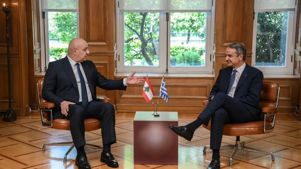 الرئيس اللبناني يؤكد أن حل المشكلة مع إسرائيل لا يمكن أن يكون عسكريا (أ ف ب) الرئيس اللبناني يؤكد أن حل المشكلة مع إسرائيل لا يمكن أن يكون عسكريا (أ ف ب)