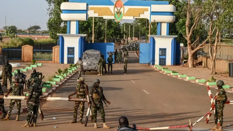 النيجر.. مقتل 29 جنديا في أعنف هجوم مسلح منذ الانقلاب