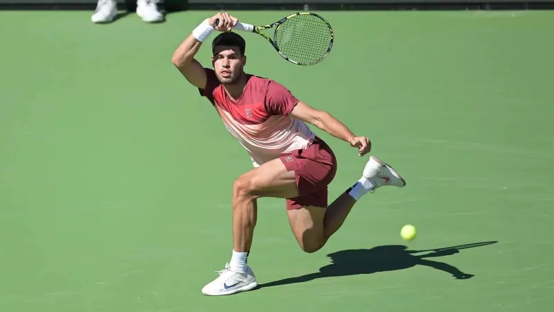 إنديان ويلز - ألكاراز يتأهل بسهولة وديوكوفيتش يودع مبكرا