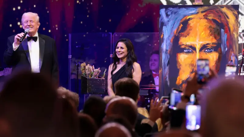 بحفل 2026.. ترامب يعرض "لوحة المسيح" ويجمع الملايين