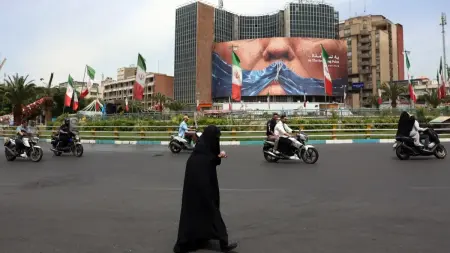 أخبار حرب إيران مباشر.. القيادة المركزية الأميركية: نواصل فرض الحصار على إيران