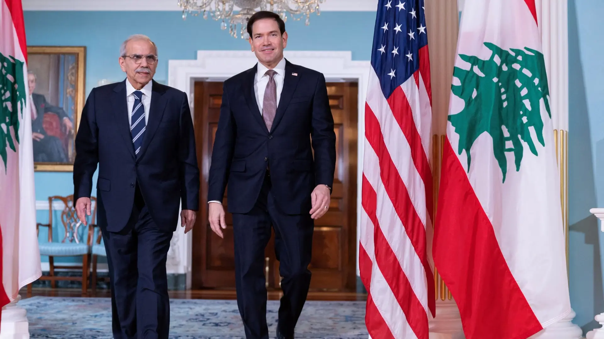 رئيس وزراء لبنان طالب بانسحاب إسرائيلي كامل من الأراضي اللبنانية (رويترز) رئيس وزراء لبنان طالب بانسحاب إسرائيلي كامل من الأراضي اللبنانية (رويترز)