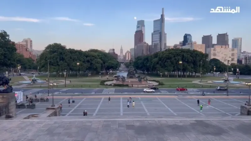 المشهد ستريتس - سلفستر ستالون وجادة بنجامين فرانكلين في فيلادلفيا