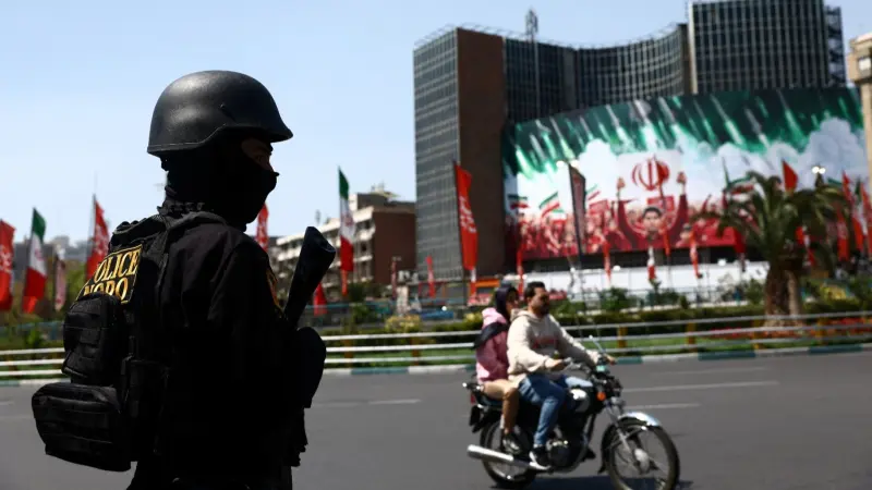 تقرير: إيران تطلق حملة تجنيد واسعة لمواجهة تهديدات أميركية محتملة