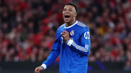 related_news_inside_blogsفيديو - أول ظهور لكيليان مبابي مع حبيبته الجديدة إستر إكسبوزيتو