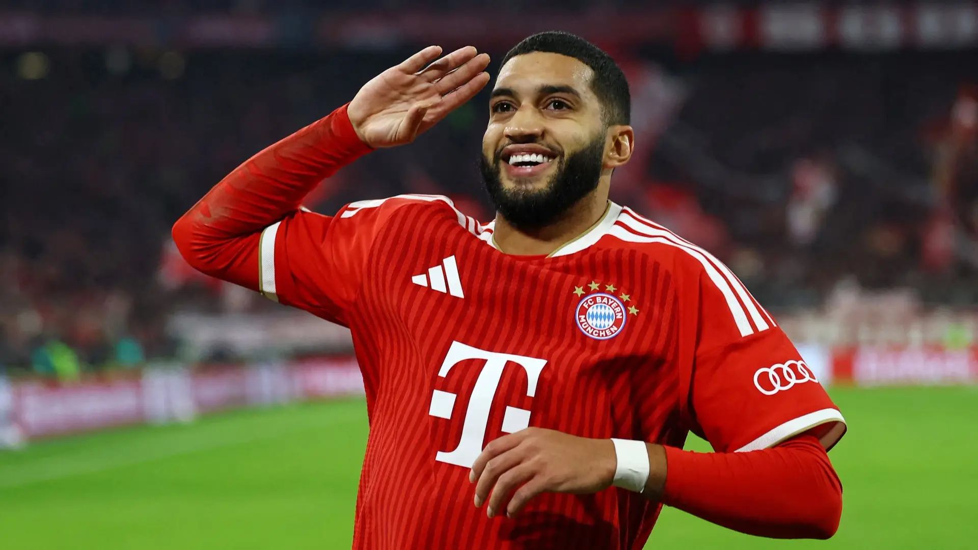 صيباري يتألق في أمسية تكريم كين بكأس ألمانيا (رويترز) صيباري يتألق في أمسية تكريم كين بكأس ألمانيا (رويترز)