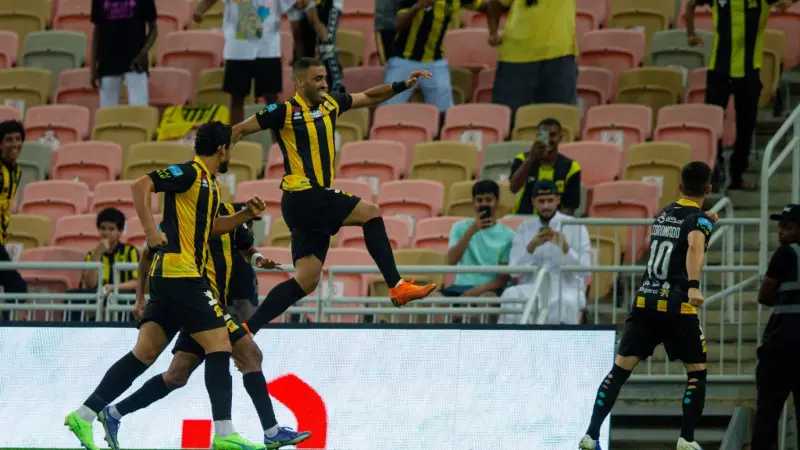 رونالدو خارج التشكيلة المثالية لدوري روشن السعودي